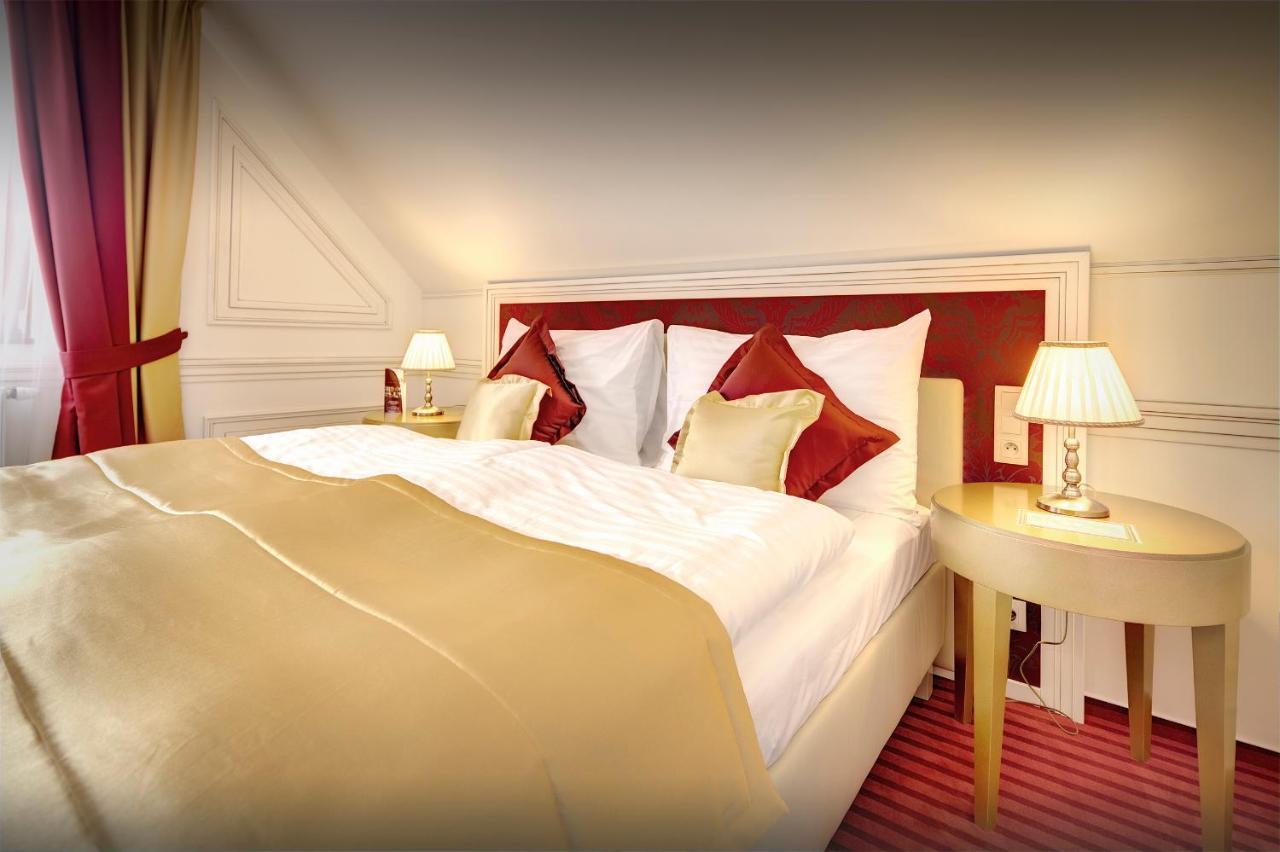 บูติก โฮเทล ฮเวียซโดสลาฟ Hotel เกชมาร็อค ภายนอก รูปภาพ
