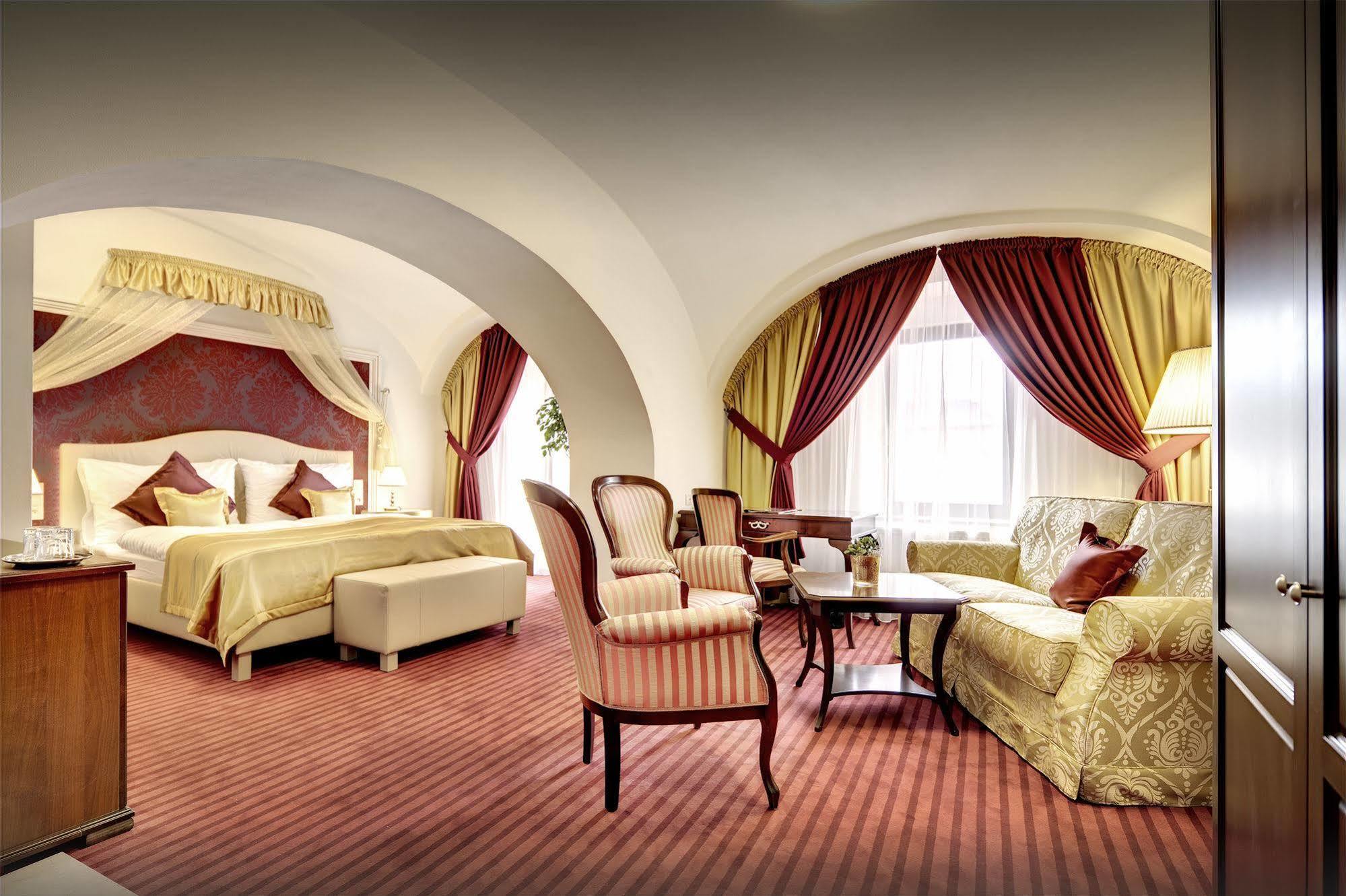 บูติก โฮเทล ฮเวียซโดสลาฟ Hotel เกชมาร็อค ภายนอก รูปภาพ