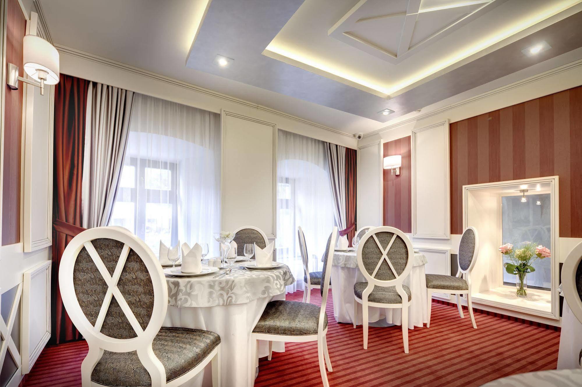 บูติก โฮเทล ฮเวียซโดสลาฟ Hotel เกชมาร็อค ภายนอก รูปภาพ
